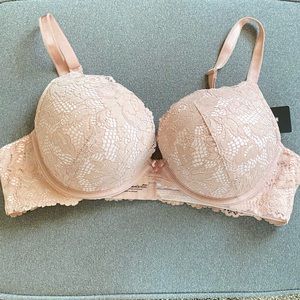 NWT Torrid Push-up Plunge Bra